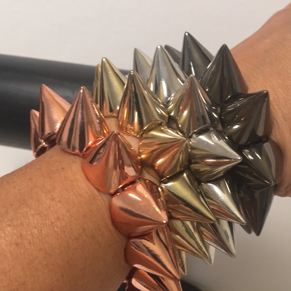 Brown SPIKE Bracelet - Picture 5 of 5